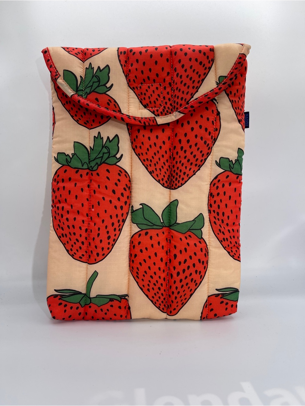 BAGGU Strawberry Print Padded Laptop Sleeve — Red & Cream - Picture 2 of 6
